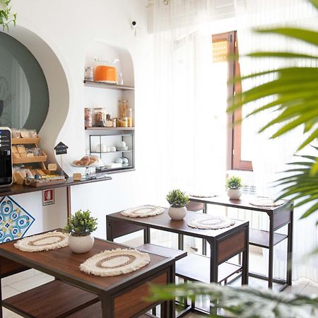Laetitia Guest House32 Aversa Bagian luar foto