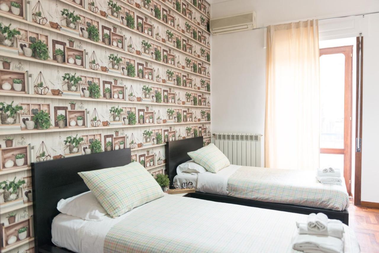 Laetitia Guest House32 Aversa Bagian luar foto