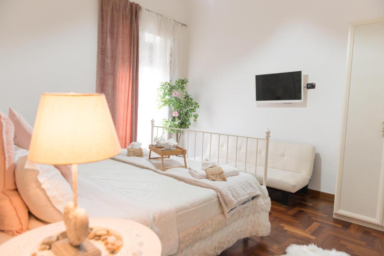 Laetitia Guest House32 Aversa Bagian luar foto