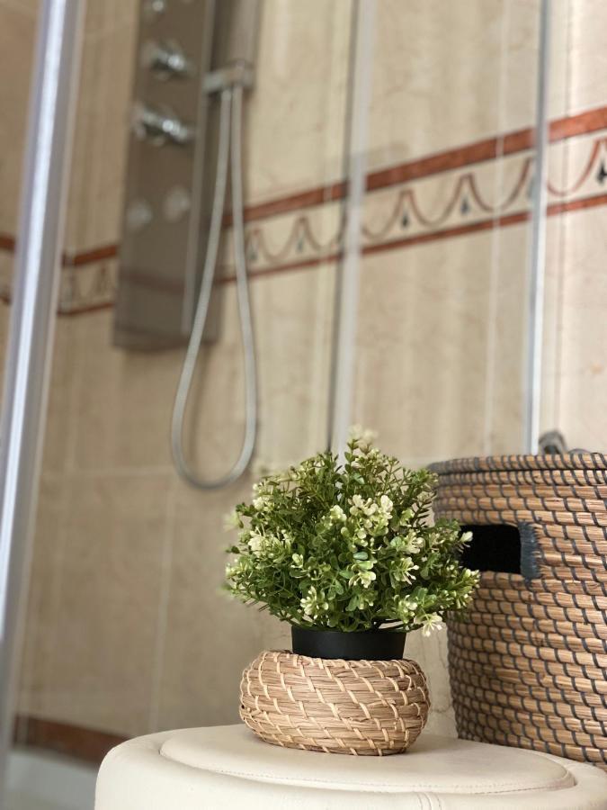 Laetitia Guest House32 Aversa Bagian luar foto
