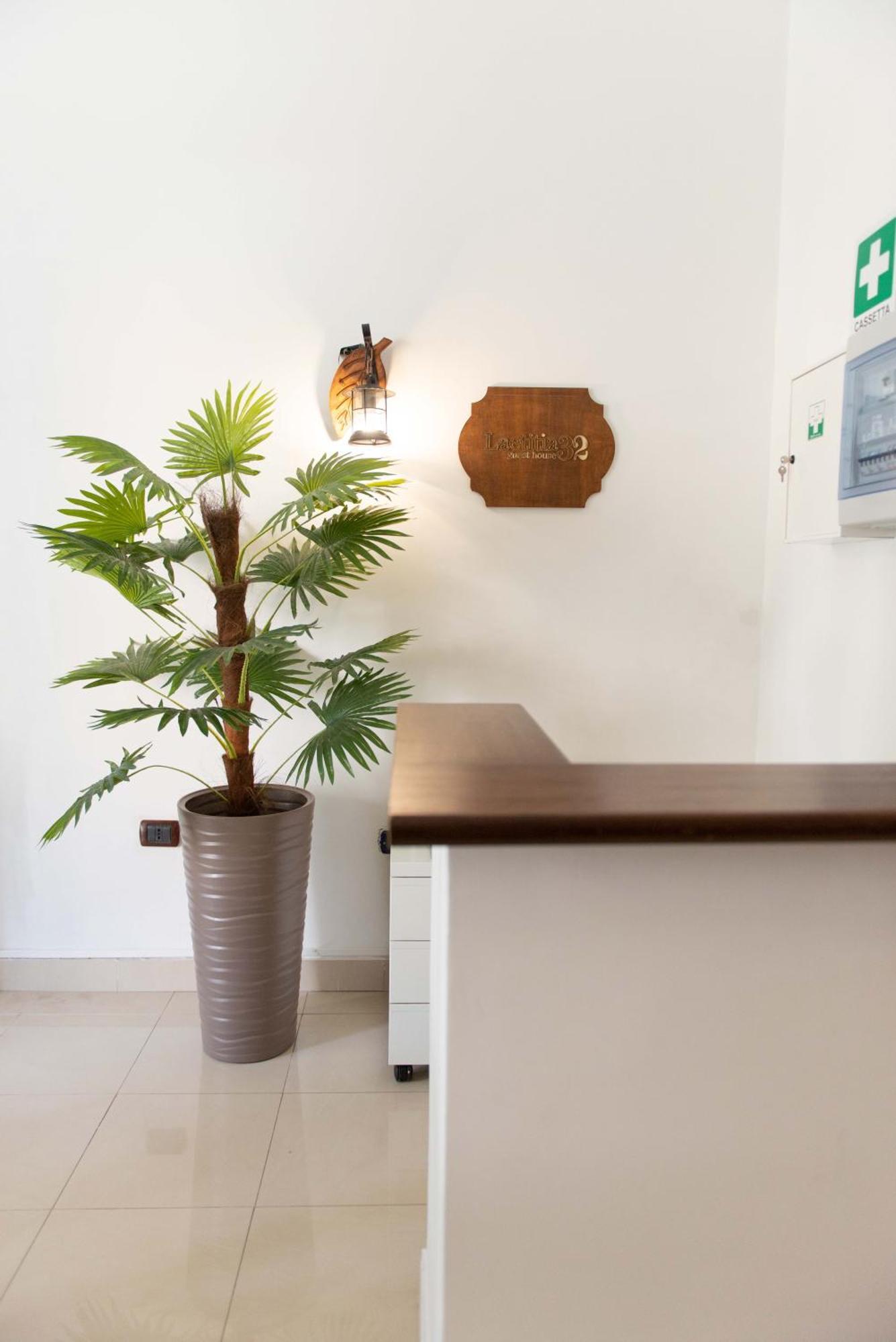 Laetitia Guest House32 Aversa Bagian luar foto