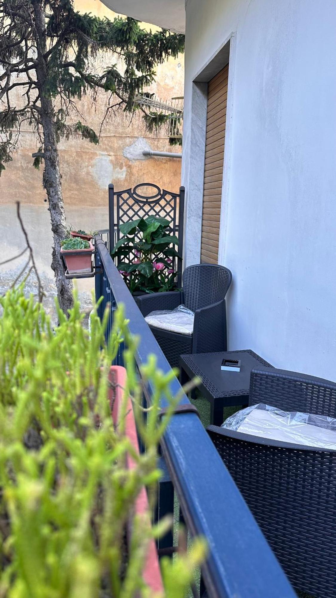 Laetitia Guest House32 Aversa Bagian luar foto