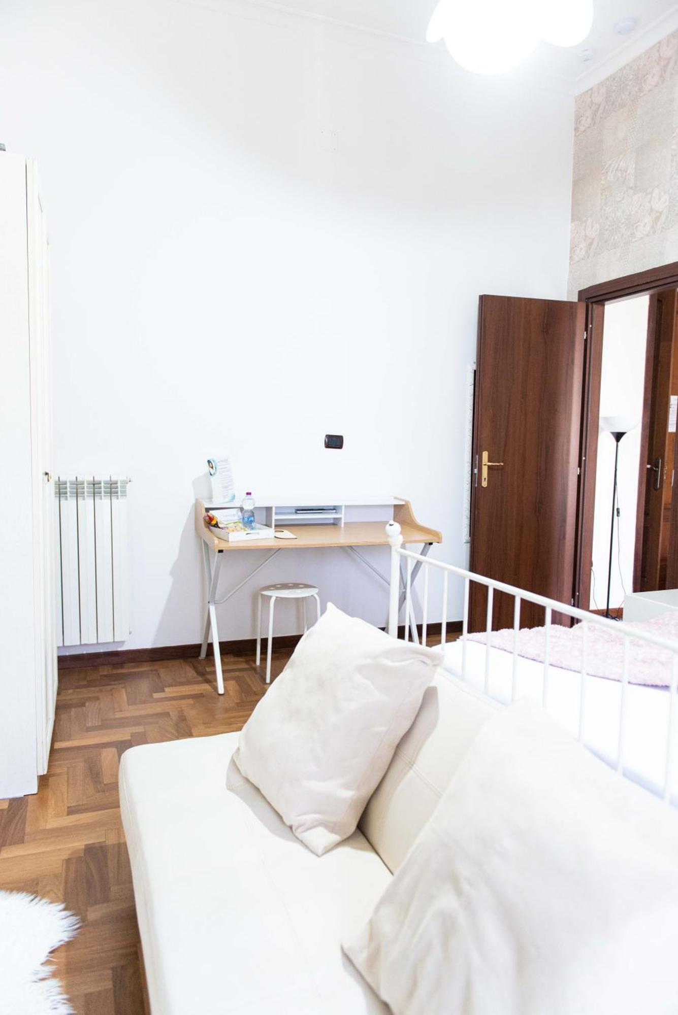 Laetitia Guest House32 Aversa Bagian luar foto